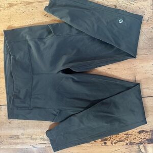 Lululemon leggings, green, size 8 like new